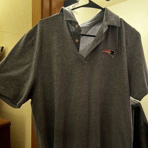Vineyard vines patriots short sleeve polo shirt in like-new condition.